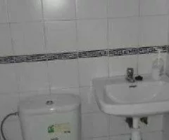 Particular Alquila Local Comercial en Nervión Sevilla - 6