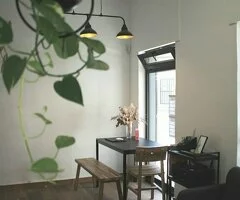 Espacio para artistas, decoradores corporales, artesanos y fisios