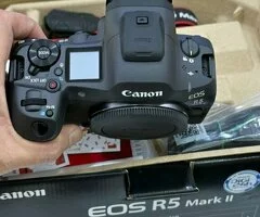 Canon EOS R5 Mark II, Canon EOS R3, Canon EOS R5, Canon EOS R6 Mark II, Canon R6, Nikon Z9, Nikon Z8 - 2