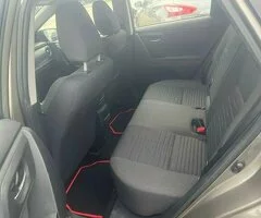 TOYOTA AURIS 2016 - 2