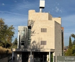 Una oficina que proyecta imagen profesional, en un entorno tranquilo, cómodo y seguro - 8