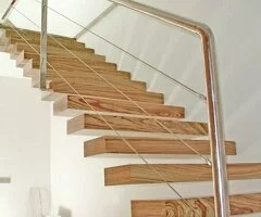 SE BUSCA SOLDADOR Y CARPINTERO DEL METAL