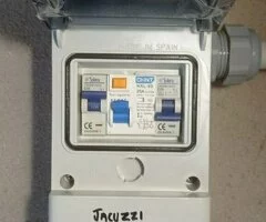 Servicio de electricidad en Madrid — Instalaciones, CIE y reparaciones - 4