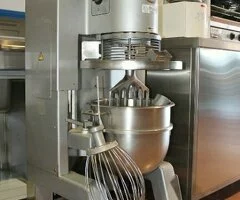 Amasadora Espiral HOBART Con Ruedas