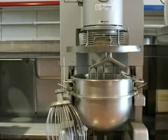 Amasadora Espiral HOBART Con Ruedas - 2