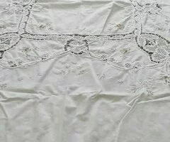 Manteleria blanca bordada - 8