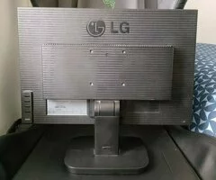 Monitor LG FLATRON L192WS - 4