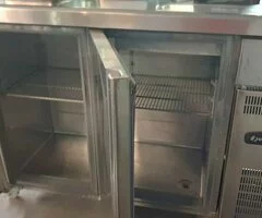 Frente Mostrador 1500 x 600 mm CORECO con Ruedas