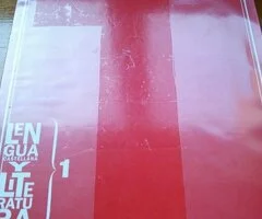 Libro de lengua y literatura de 1º Bachillerato. Editorial SM. ISBN: 978467541410" - 3