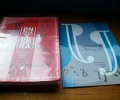 Libro de lengua y literatura de 1º Bachillerato. Editorial SM. ISBN: 978467541410" - 2