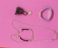 Bisuteria con el nombre propio de Laura