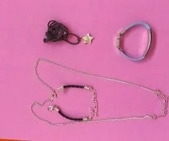 Bisuteria con el nombre propio de Laura - 8