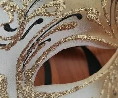 Mascara veneciana original - 9