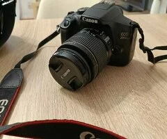 Kit completo de cámara Canon EOS 2000D con accesorios. - 7