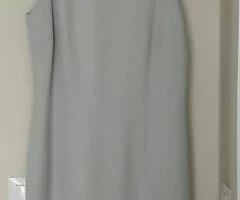 Vestido y levita gris para eventos