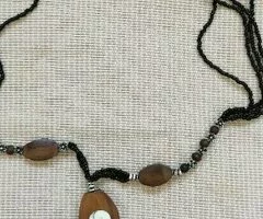 Collar tribal madera y cuentas negras - 6