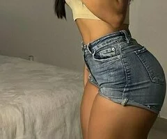 Soy una chica súper completa cuerpazo de escándalo.