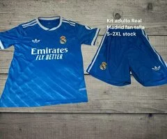 Conjunto real Madrid adulto azul versión fan