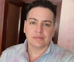 Busco empleo como cuidador de personas mayores o limpieza profesional