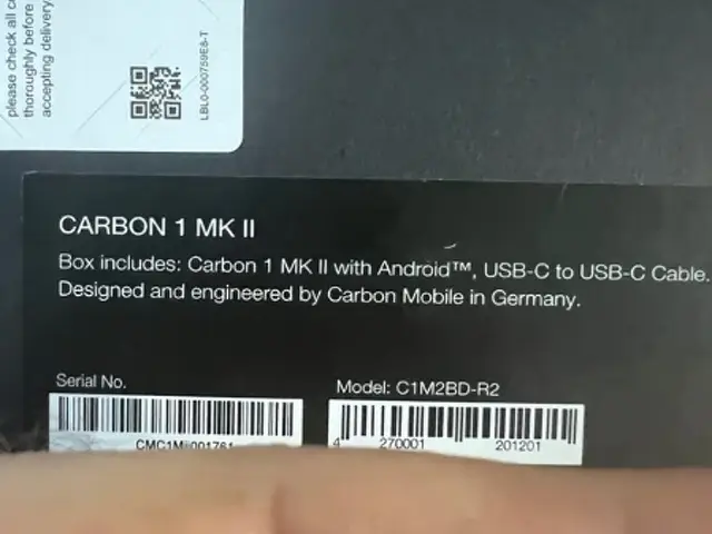 Carbon 1 MK II 8/256 Negro - 2/2