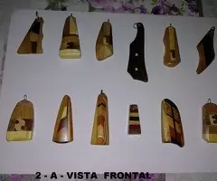 Colgantes de madera 25 €