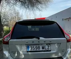 Volvo XC 60 2.4 D5 - 4