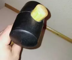 MAZO  -  MARTILLO  DE  GOMA  5  € - 7