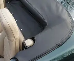 Cubrecapotas nuevo de Mazda MX5