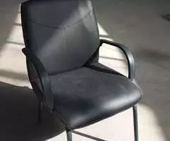 Silla de oficina negra - 2