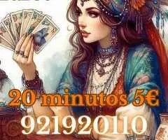 Lectura de cartas, videntes y médium