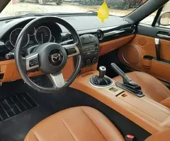 Interior color beige de Mazda MX5 NC