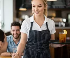 Se necesita camarera