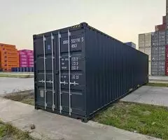 Contenedores usados y nuevos