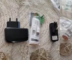 CARGADOR DOBLE PARA IPHONE Y TIPO C 10 €