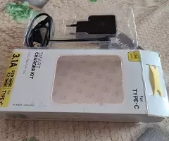 CARGADOR DE MÓVIL TIPO C 10 € - 9