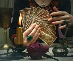 Consulta espiritual de la cartomancia