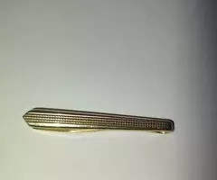 PASADOR  DE  CORBATA  10  € - 5