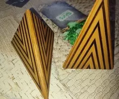 PIRÁMIDES  DECORATIVAS  10  € - 8