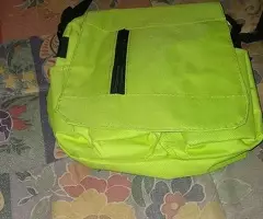 BANDOLERA PEQUEÑA COLOR LIMA 5 € - 8