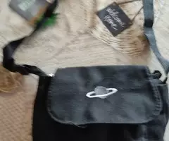 BOLSO  PEQUEÑO  NEGRO  5  € - 7