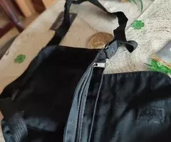 BOLSO  PEQUEÑO  NEGRO  5  € - 10