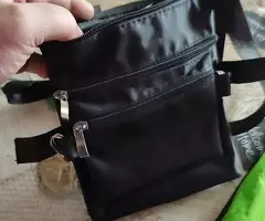 BOLSO TIPO BANDOLERA 5 € - 10