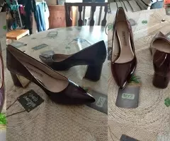 ZAPATOS  DE  ZARA  8  € - 5