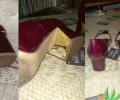 ZAPATOS  DE  ZARA  8  € - 6