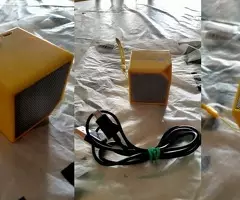 ALTAVOZ  AMARILLO  DE  MICROSOFT  5  € - 6