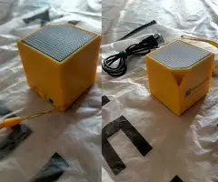 ALTAVOZ  AMARILLO  DE  MICROSOFT  5  € - 8