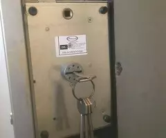 CERRAJERO EN PINAR DE CHAMARTIN (MADRID)