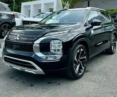 Mitsubishi Outlander Del Año, Nuevecita Y De Paquete, Esperandote En El Dealer!! - 2