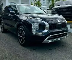 Mitsubishi Outlander Del Año, Nuevecita Y De Paquete, Esperandote En El Dealer!! - 5