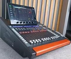 Nuevo BEHRINGER WING COMPACT Mezclador €1200 en venta